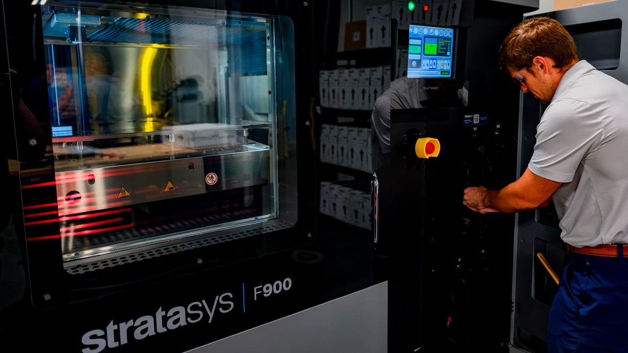 employees working with the Stratasys