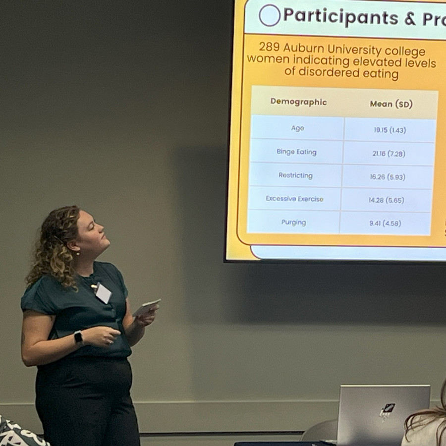 Lauren Pictor giving oral presentation